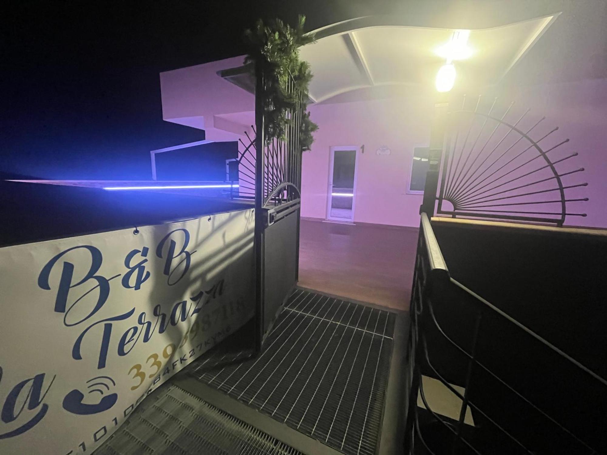B&B La Terrazza Polifrone Cotronei Exterior foto